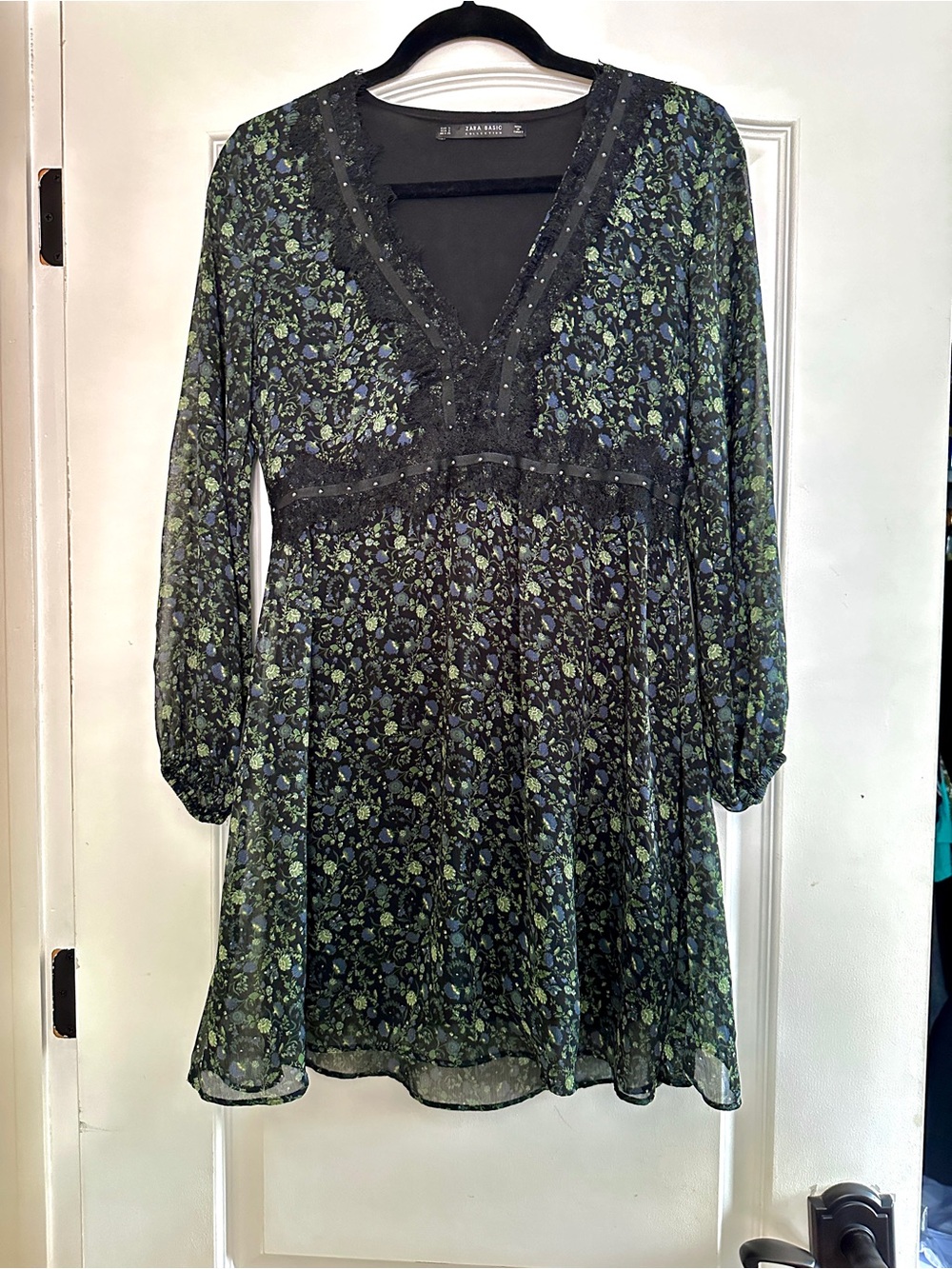 Zara Black Floral V-Neck Mini Dress - Size Small